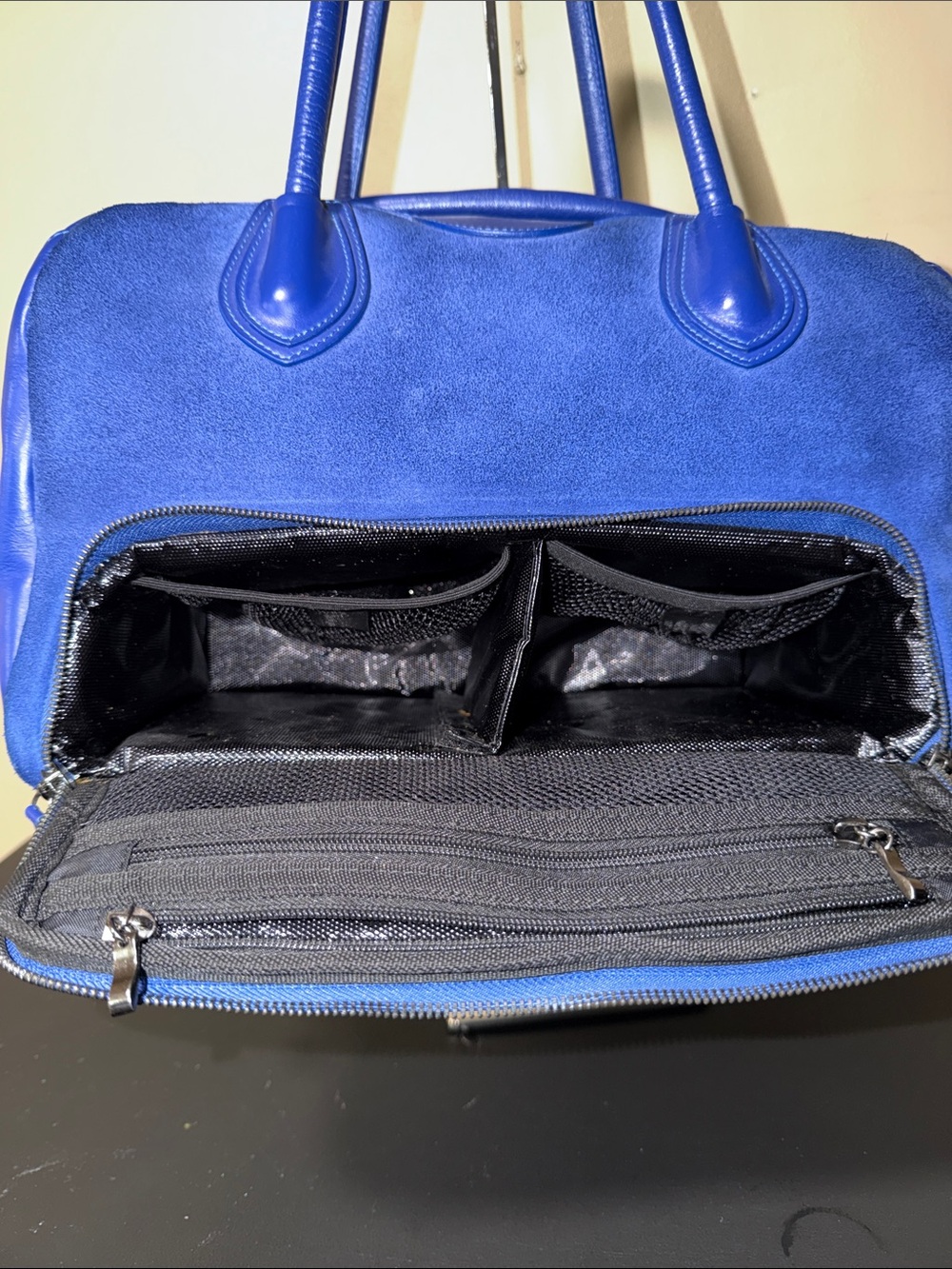 6 Pack Fitness Blue Suede Tote Lunch/Handbag - Women Bags - Picture 3 of 10